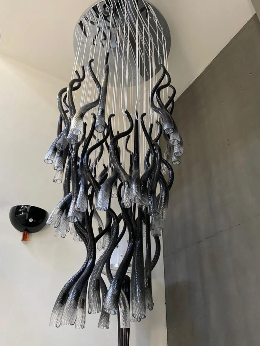 Cascata D'acqua- ręcznie wykonany żyrandol ze szkła dmuchanego Murano